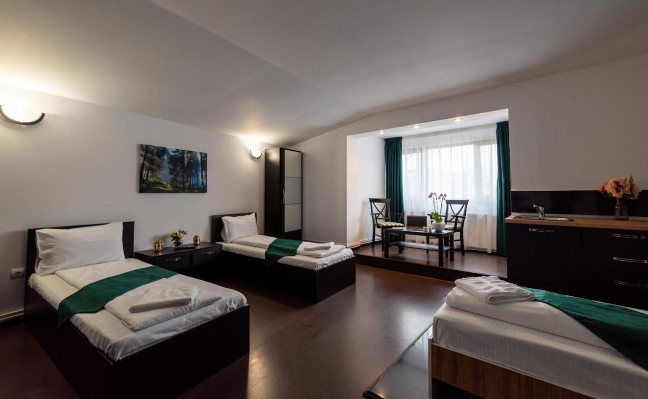 Escala Rooms Ghimbav Exterior foto