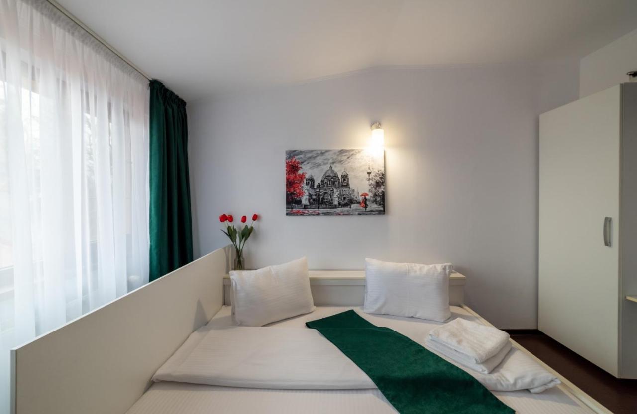 Escala Rooms Ghimbav Exterior foto