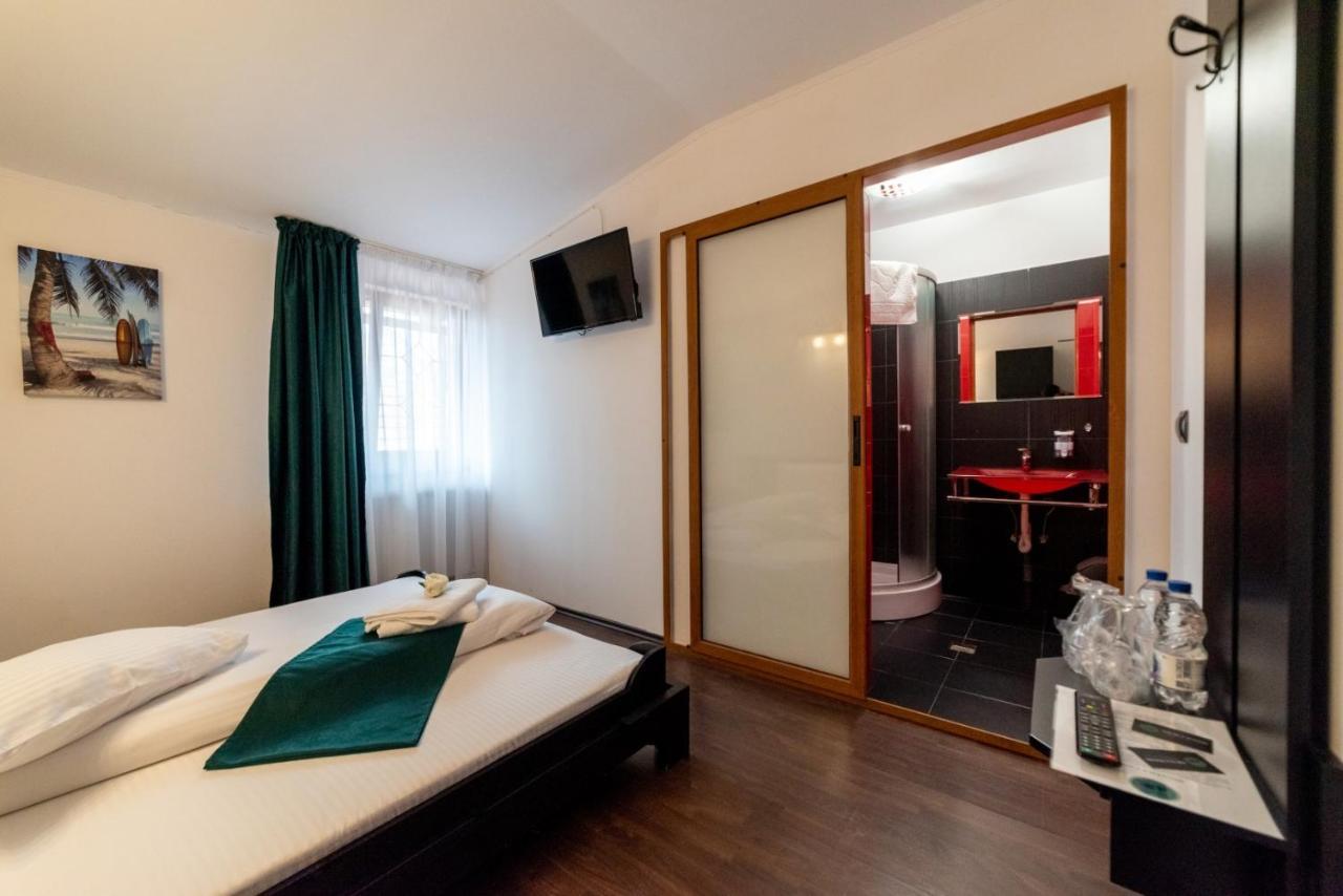 Escala Rooms Ghimbav Exterior foto
