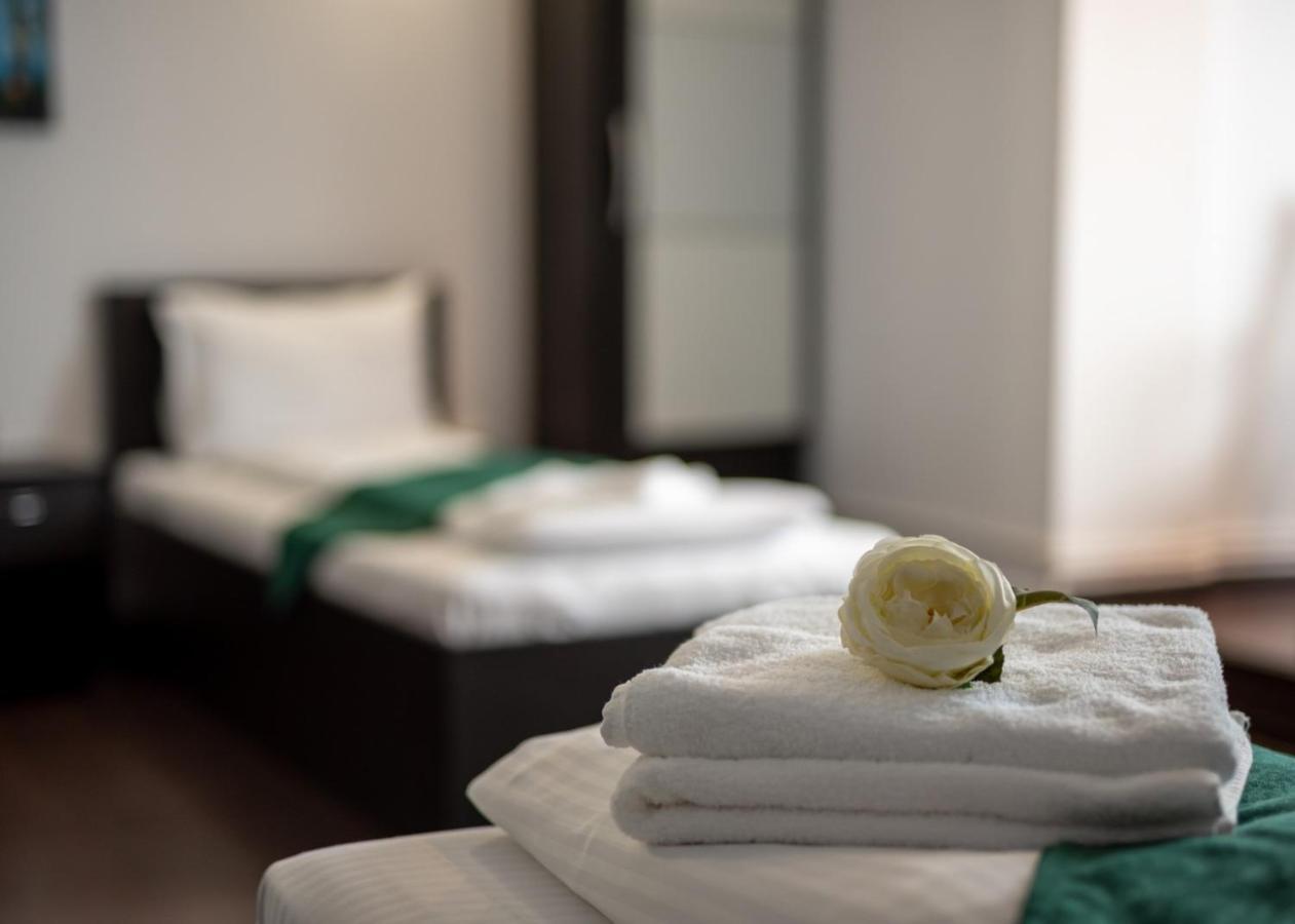 Escala Rooms Ghimbav Exterior foto