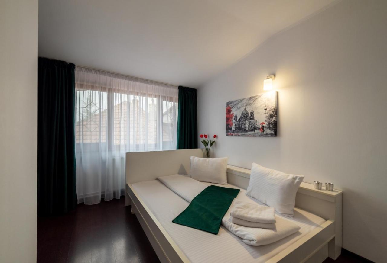 Escala Rooms Ghimbav Exterior foto
