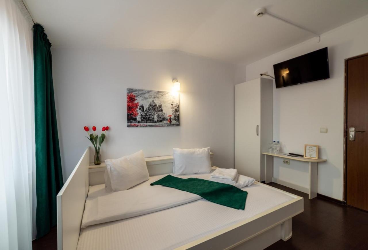 Escala Rooms Ghimbav Exterior foto