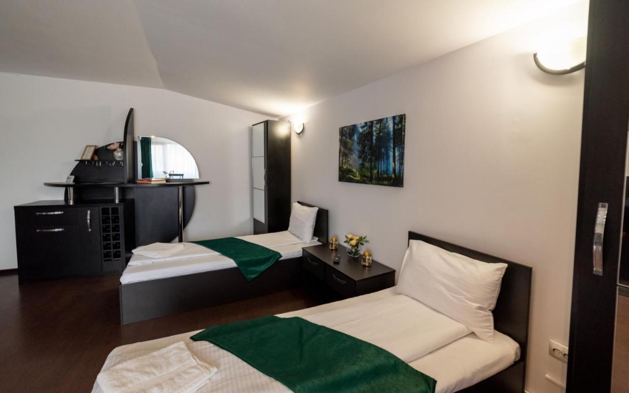 Escala Rooms Ghimbav Exterior foto
