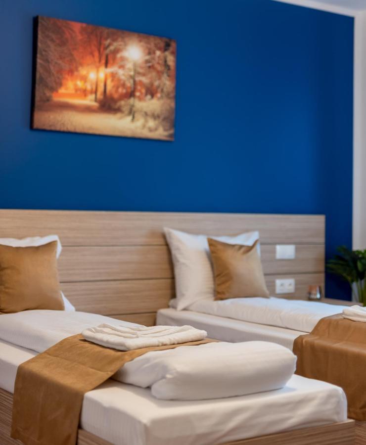 Escala Rooms Ghimbav Exterior foto