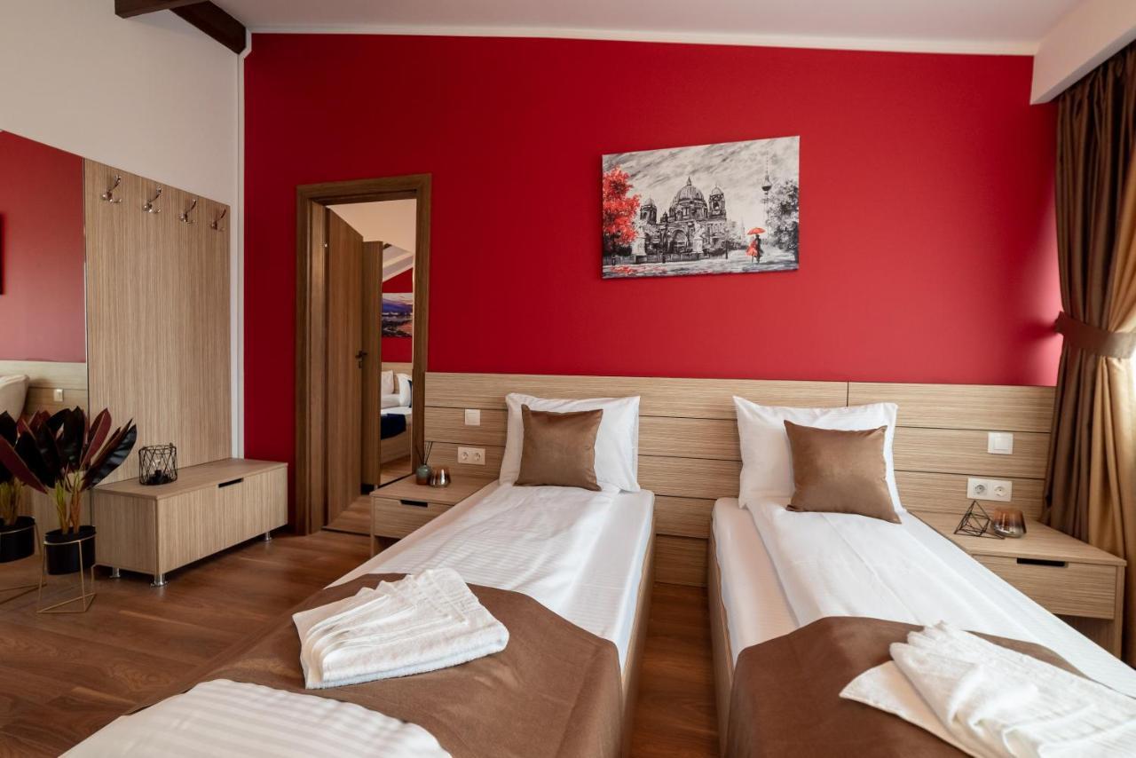 Escala Rooms Ghimbav Exterior foto